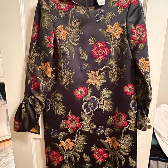 NWT Rosetta Getty
Long-Sleeve Floral-Jacquard Stretch Satin Shift dress size… - Picture 6 of 13